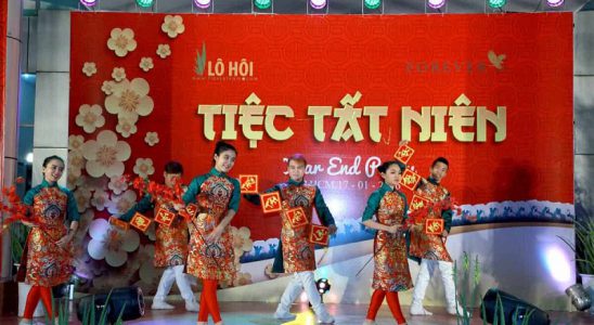 Tiệc tất niên là một trong những sự kiện được doanh nghiệp chú trọng