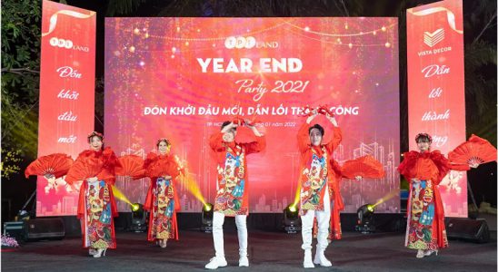 Year End Party không thể thiếu các tiết mục đặc sắc